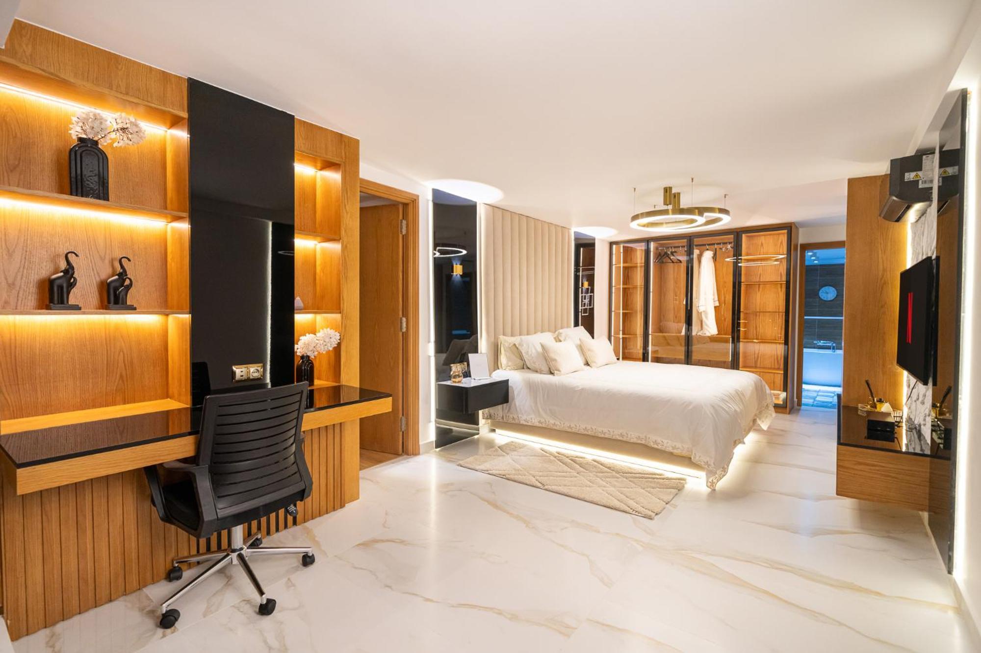 Appartamento Ecrin Secret, Duplex Prestige, Proche Corniche & Medina, Piscine, Parking, Wifi, Iptv, Ac Tangeri Esterno foto