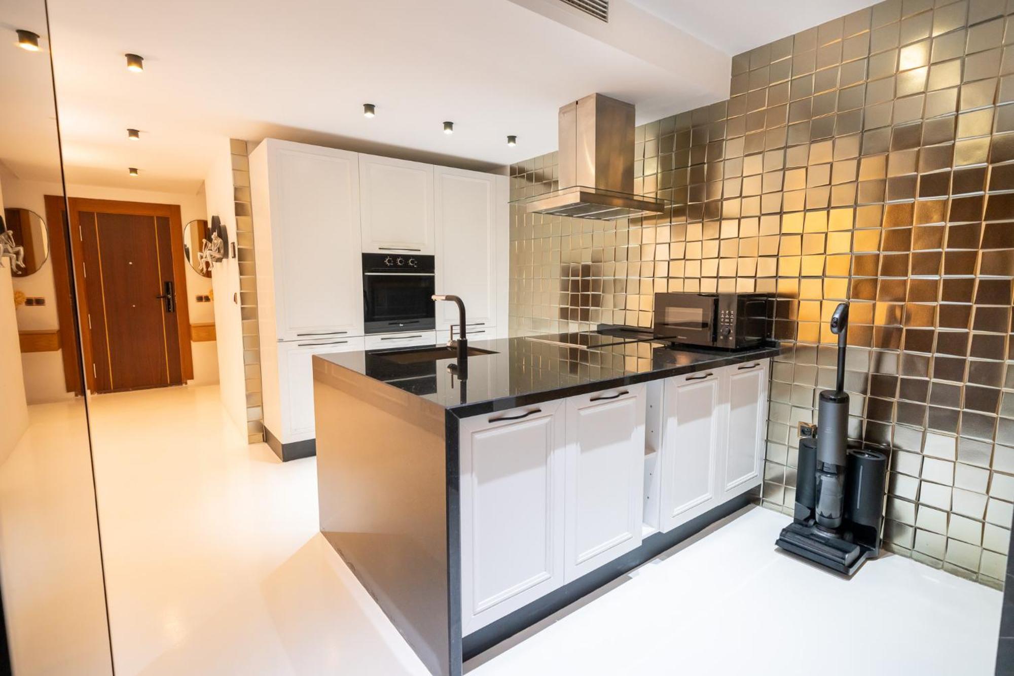 Appartamento Ecrin Secret, Duplex Prestige, Proche Corniche & Medina, Piscine, Parking, Wifi, Iptv, Ac Tangeri Esterno foto