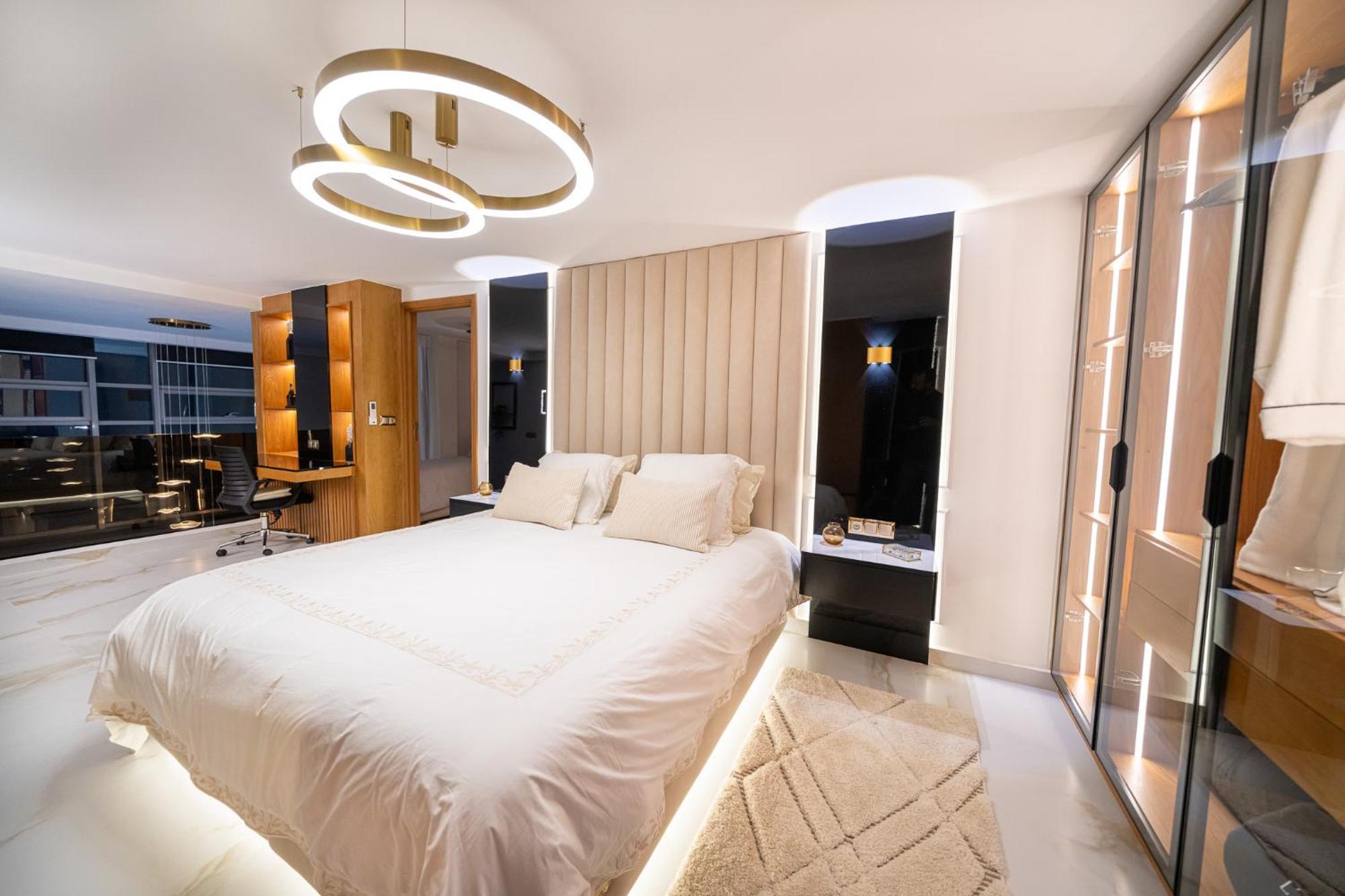 Appartamento Ecrin Secret, Duplex Prestige, Proche Corniche & Medina, Piscine, Parking, Wifi, Iptv, Ac Tangeri Esterno foto