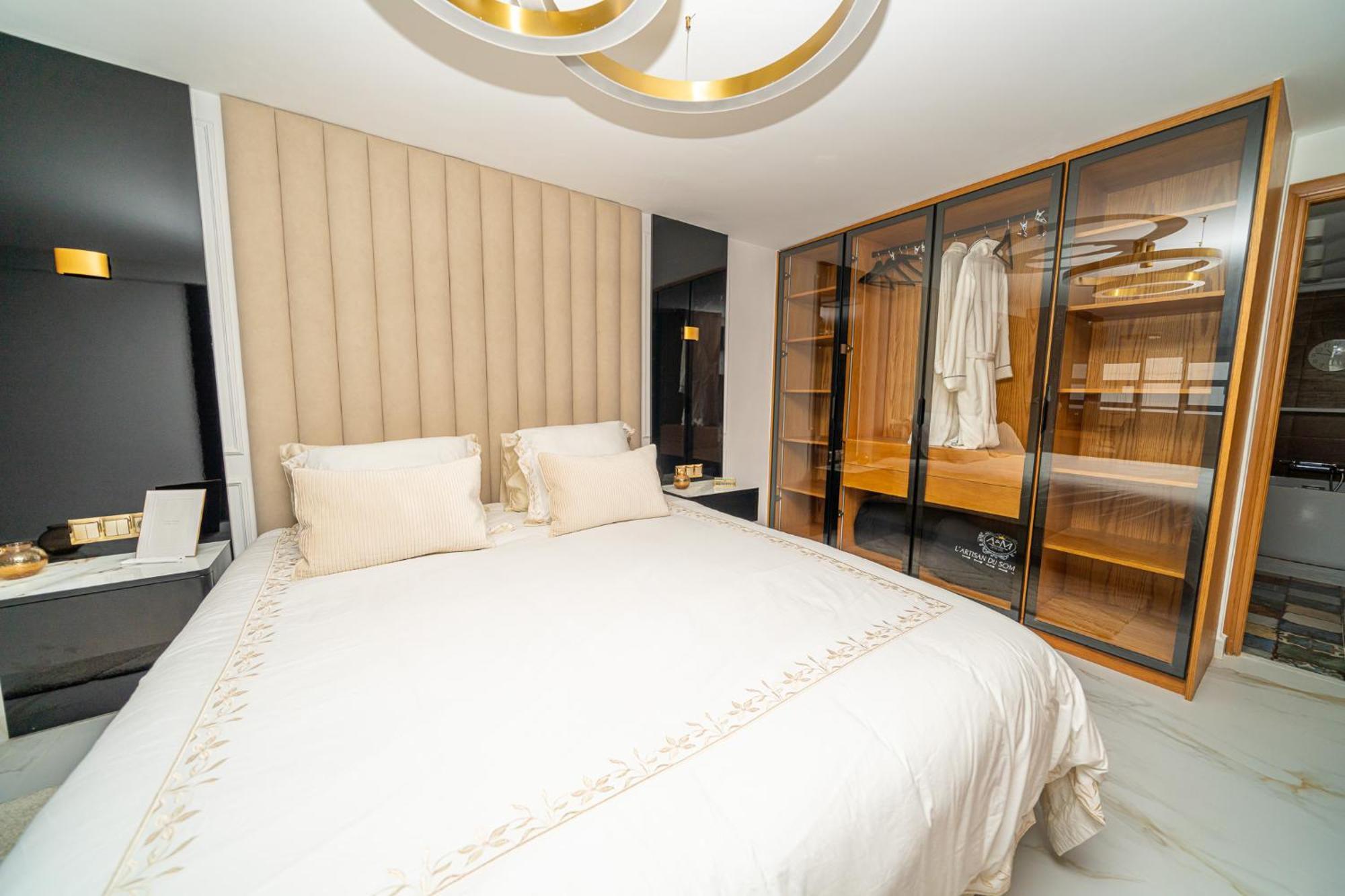 Appartamento Ecrin Secret, Duplex Prestige, Proche Corniche & Medina, Piscine, Parking, Wifi, Iptv, Ac Tangeri Esterno foto