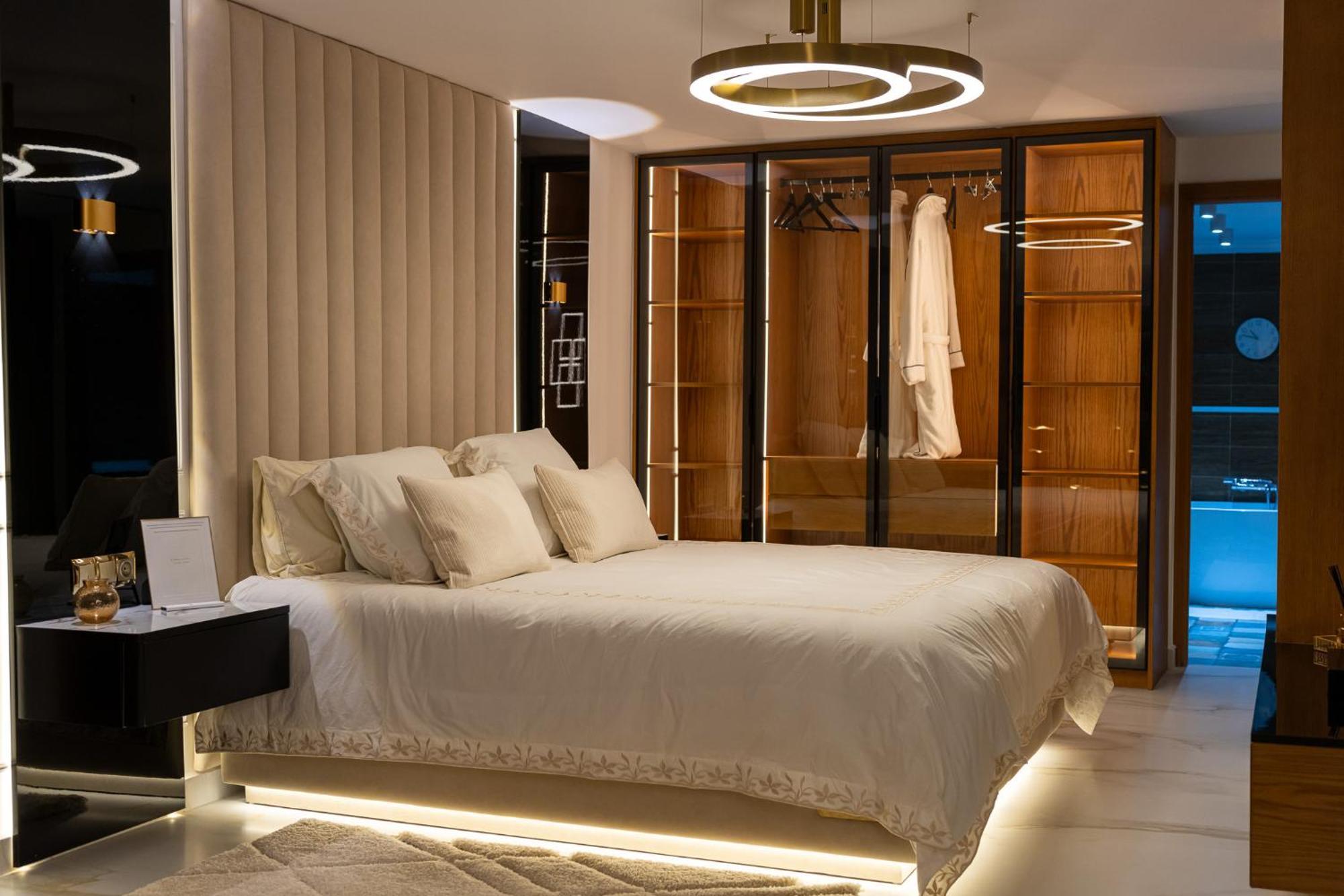 Appartamento Ecrin Secret, Duplex Prestige, Proche Corniche & Medina, Piscine, Parking, Wifi, Iptv, Ac Tangeri Esterno foto